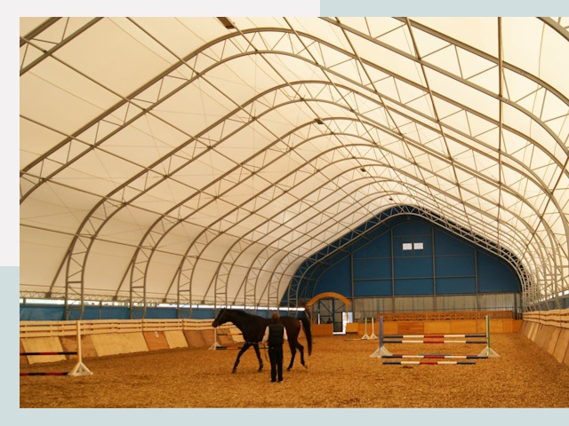 Строительство конных манежей в Арсеньеве