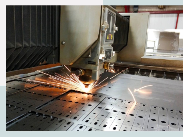 Лазерная резка металла в Арсеньеве от 617 руб.